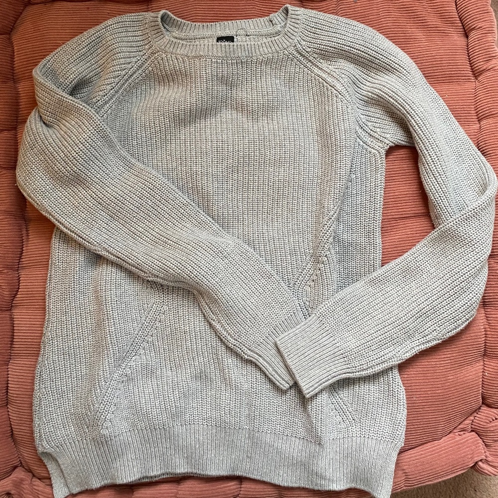 Cozy grey knit sweater from SIMONS